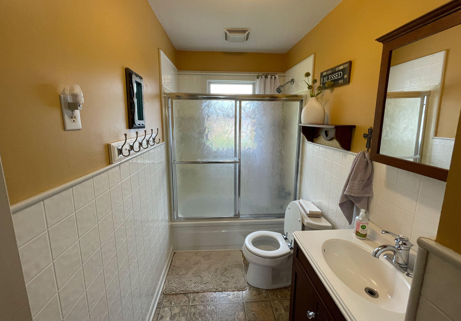 810 Grows Mill Road Wilmore, KY 40390 - Photo 36 of 63 Hall-Bathroom-1