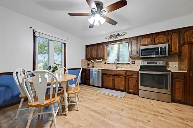 $579,900 | 19430 Hardy Street, Stilwell, KS 66085