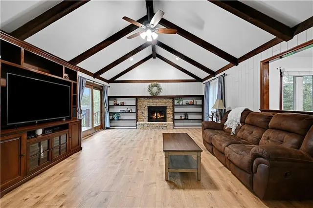 $595,000 | 19430 Hardy Street, Stilwell, KS 66085