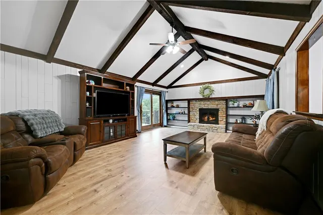 $595,000 | 19430 Hardy Street, Stilwell, KS 66085