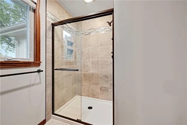 $595,000 | 19430 Hardy Street, Stilwell, KS 66085