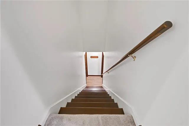 $595,000 | 19430 Hardy Street, Stilwell, KS 66085