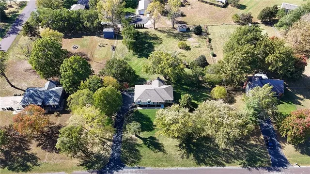 $579,900 | 19430 Hardy Street, Stilwell, KS 66085