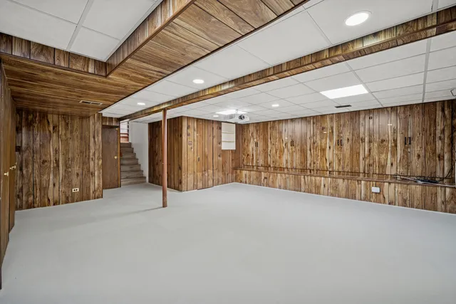 a view of a livingroom with a hallway