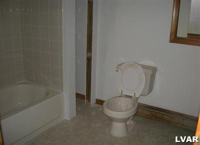 7749 Goose Pond Road Tobyhanna, PA 18466 - Photo 7 of 8 Gallery Image 7