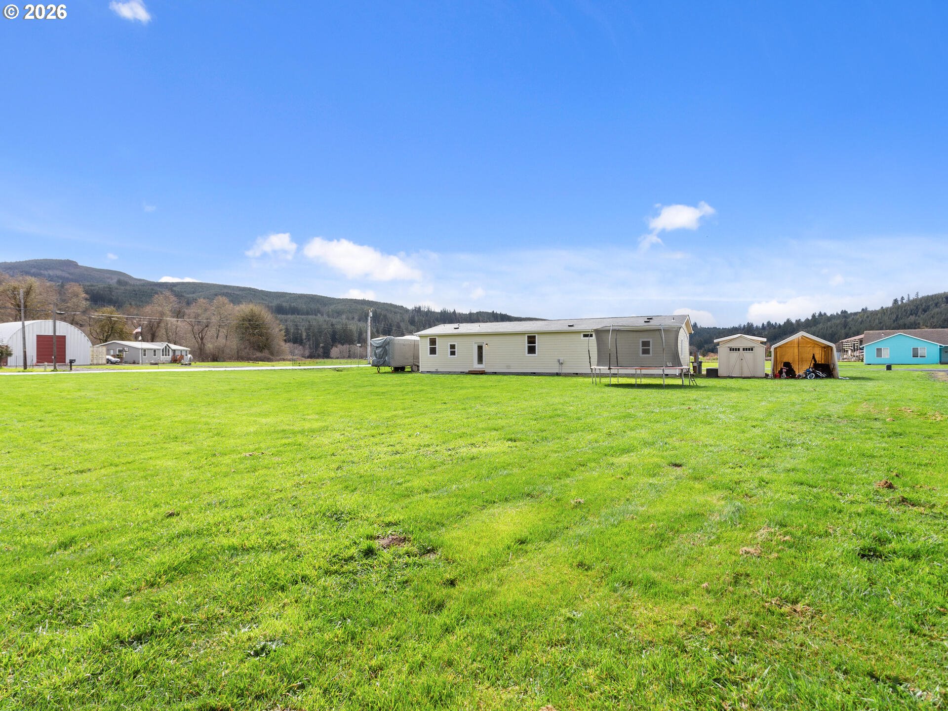 4 Nature Loop Cathlamet, WA 98612 - Photo 38 of 48