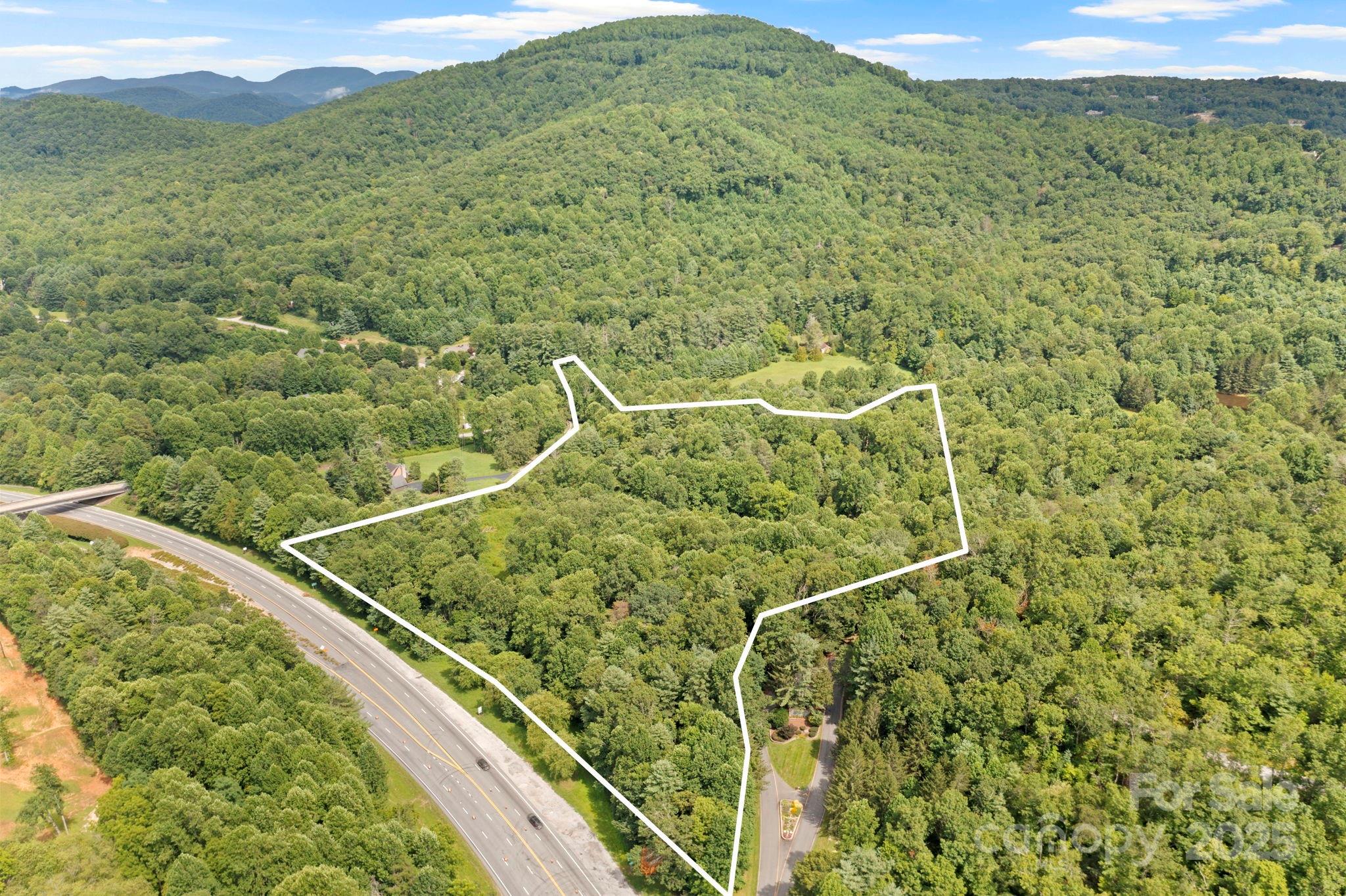 0 South Bobs Creek Road Zirconia, NC 28790 - Photo 29 of 31 a view of a tennis court