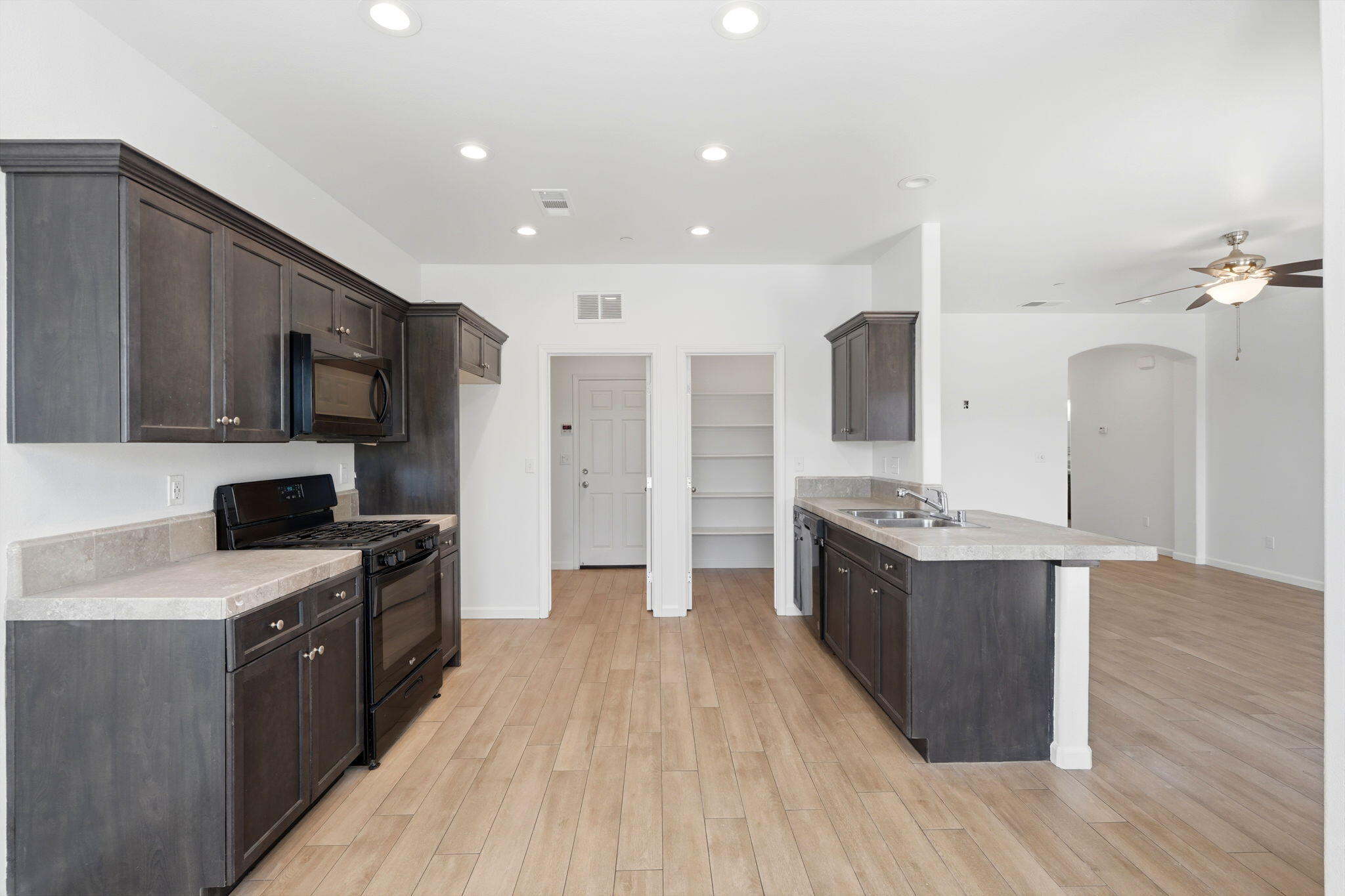 30734 Bellwood Road Visalia, CA 93291 - Photo 17 of 35 24-30734_Bellwood_Rd_023