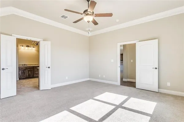 $2,500 | 320 Oar Wood Drive, Granbury, TX 76049