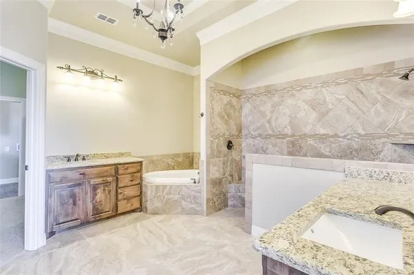 $2,500 | 320 Oar Wood Drive, Granbury, TX 76049