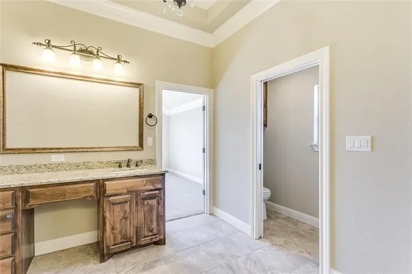 $2,500 | 320 Oar Wood Drive, Granbury, TX 76049