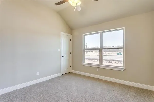 $2,500 | 320 Oar Wood Drive, Granbury, TX 76049