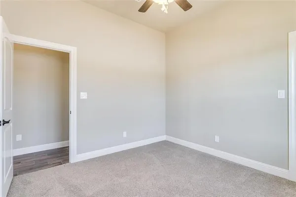 $2,500 | 320 Oar Wood Drive, Granbury, TX 76049