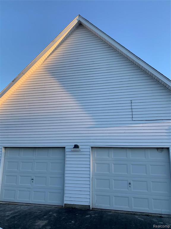 4724 Rochester Road Dryden, MI 48428 - Photo 2 of 13