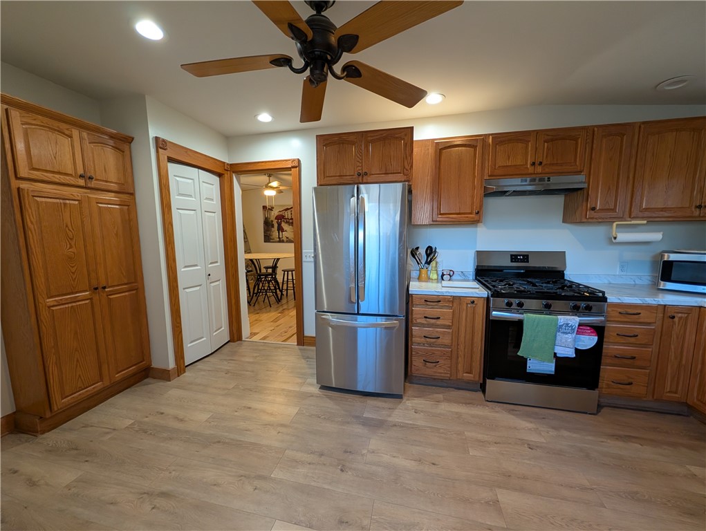 19 West Hazel Street Corning, NY 14830 - Photo 5 of 33