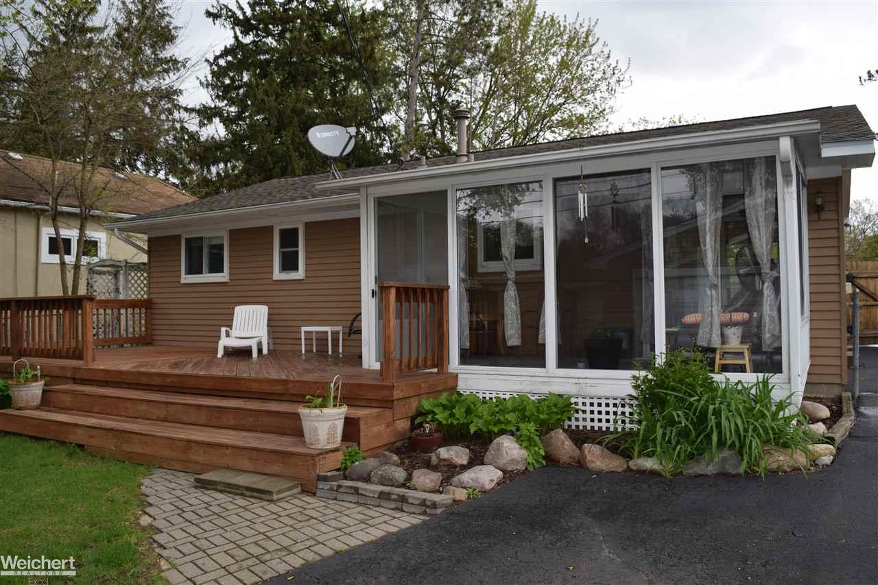 3490 Emmons Avenue Rochester Hills, MI 48307 - Photo 7 of 38