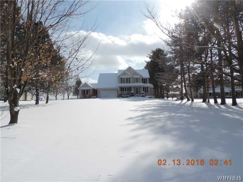 10625 Clarence Center Road Clarence, NY 14031 - Photo 1 of 1 Exterior Front.