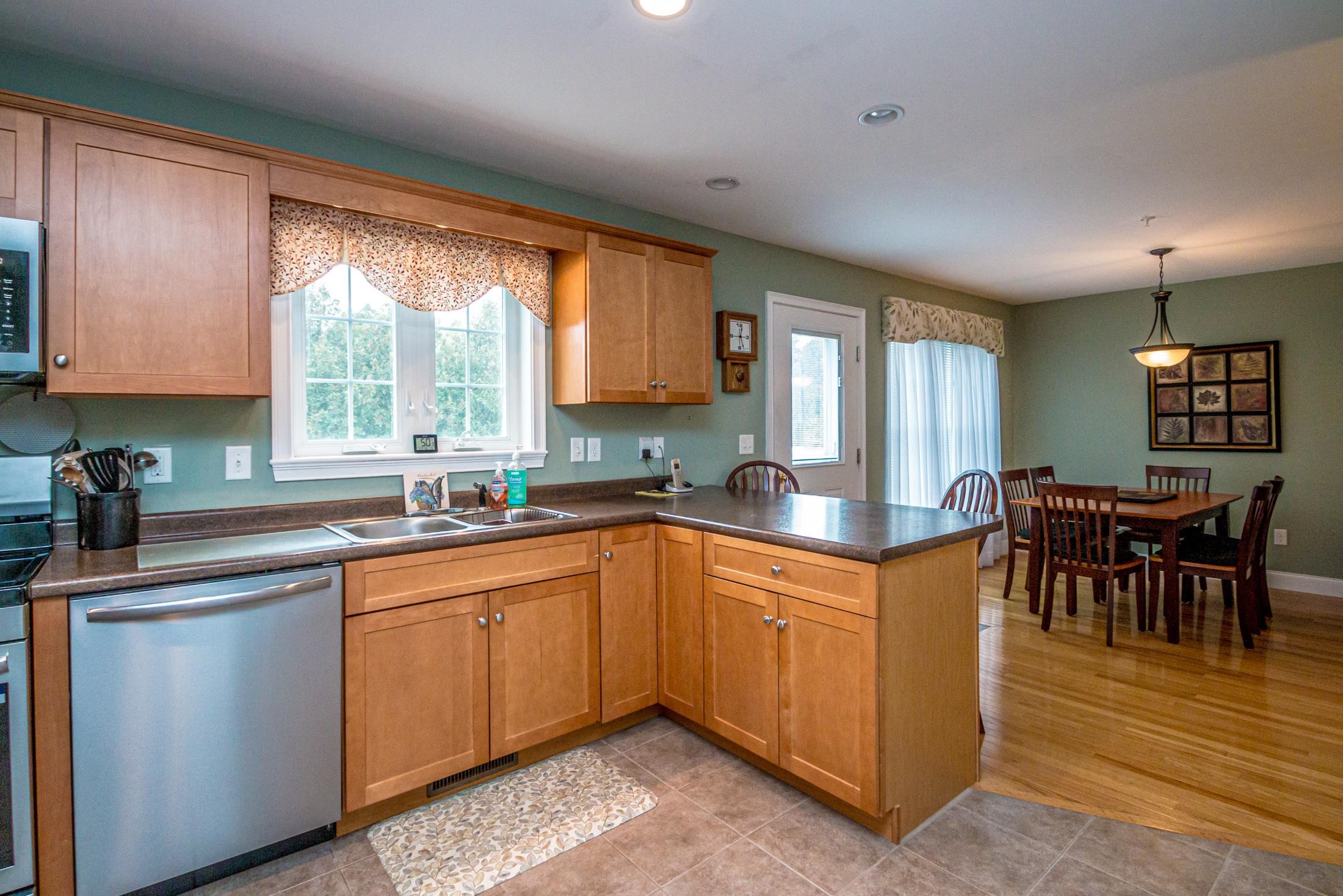 23 Intervale Outlook Circle, Unit 8 Conway, NH 03860 - Photo 4 of 43