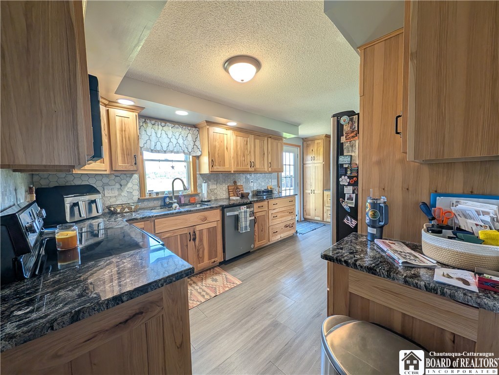 13400 Parker Road Holland, NY 14080 - Photo 3 of 37