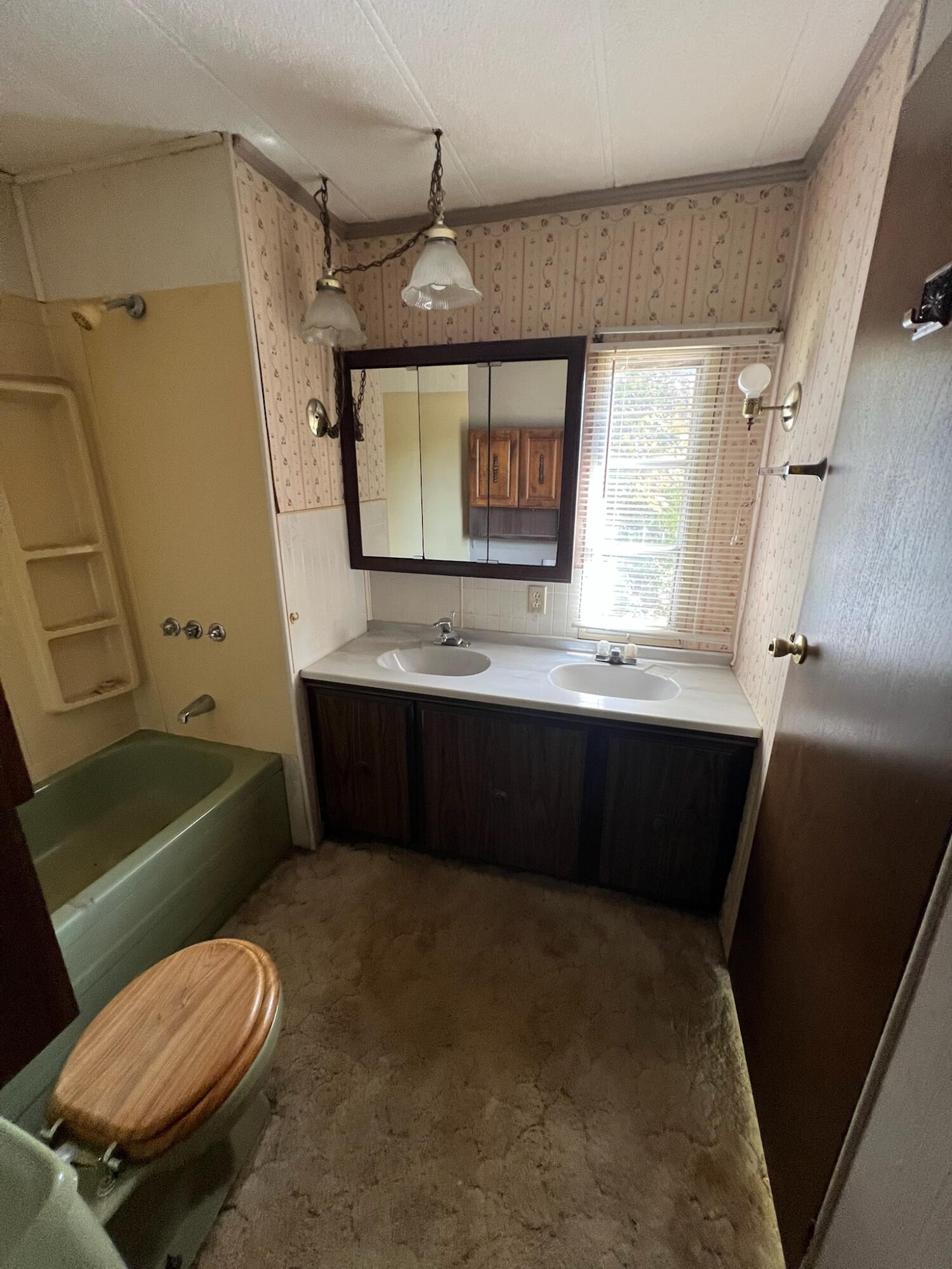 1591 Lawn Road Meadow Bridge, WV 25976 - Photo 20 of 37 Gallery Image 20