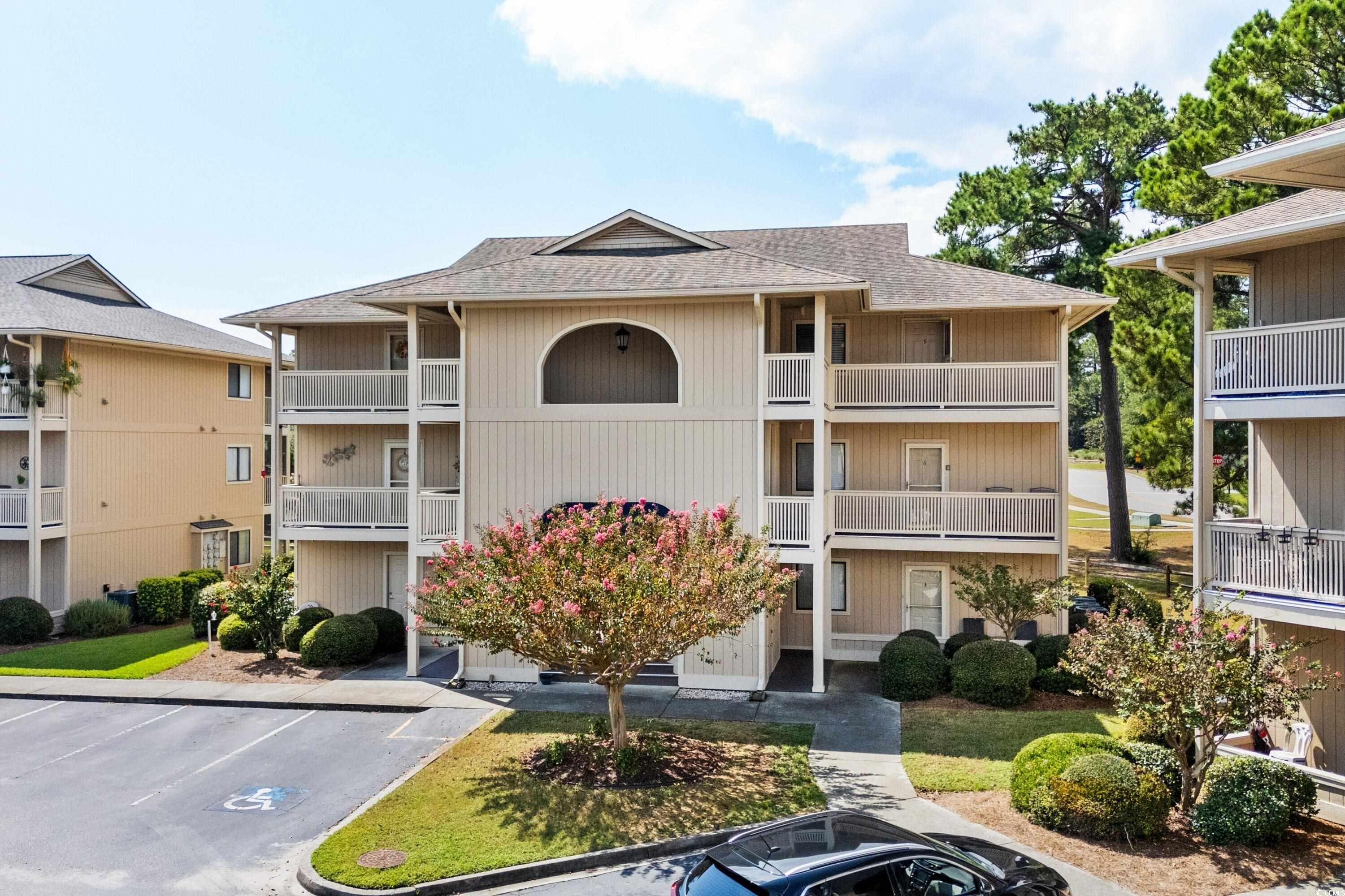 4274 Pinehurst Cir Unit V5  