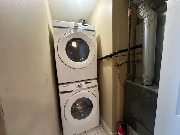 $2,500 | 4633 North Kenmore Avenue, Unit 1S, Chicago, IL 60640