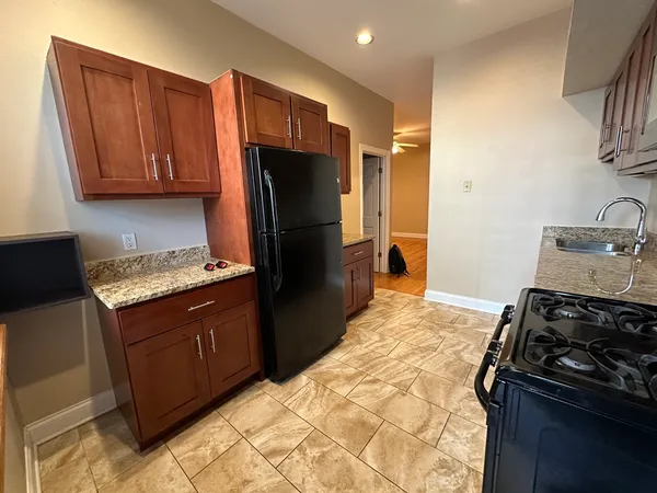 $2,500 | 4633 North Kenmore Avenue, Unit 1S, Chicago, IL 60640