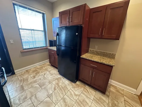 $2,500 | 4633 North Kenmore Avenue, Unit 1S, Chicago, IL 60640