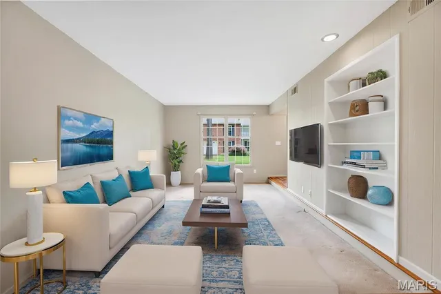 $169,900 | 13489 Beaulac Drive, Chesterfield, MO 63141