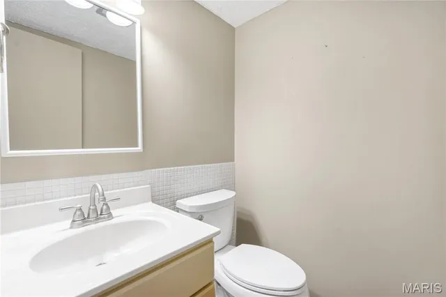 $169,900 | 13489 Beaulac Drive, Chesterfield, MO 63141