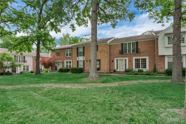 $169,900 | 13489 Beaulac Drive, Chesterfield, MO 63141