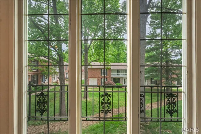 $169,900 | 13489 Beaulac Drive, Chesterfield, MO 63141