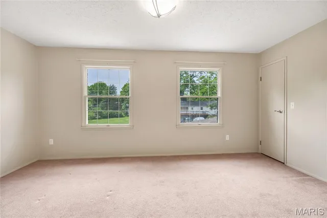 $169,900 | 13489 Beaulac Drive, Chesterfield, MO 63141