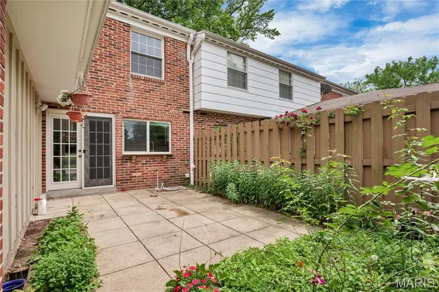 $169,900 | 13489 Beaulac Drive, Chesterfield, MO 63141