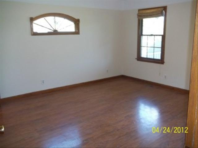 1354 Wells Road Dundee, MI 48131 - Photo 6 of 14 20090654-5.JPG