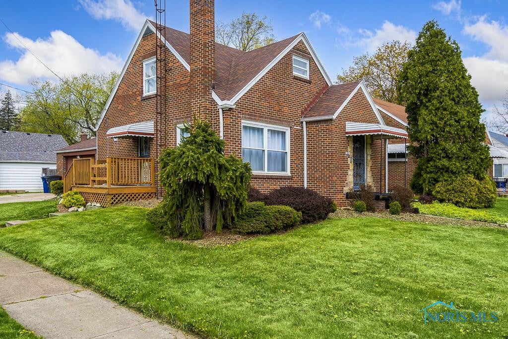 903 Independence Road Toledo, OH 43607 - Photo 2 of 42 Gallery Image 2