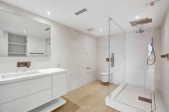 $11,500 | 1111 Crandon Boulevard, Unit A808, Key Biscayne, FL 33149