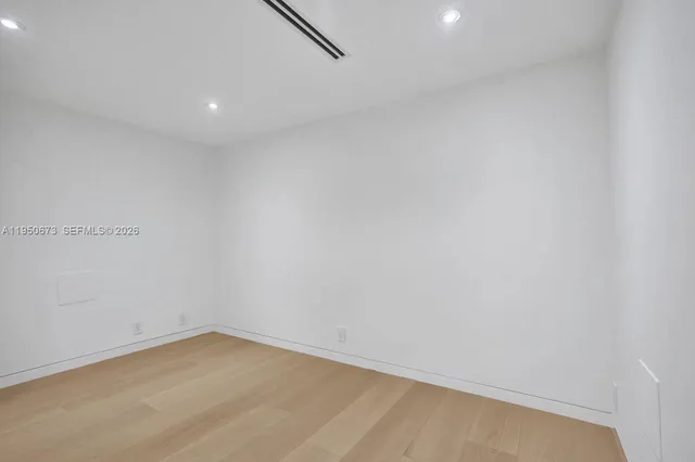 $11,500 | 1111 Crandon Boulevard, Unit A808, Key Biscayne, FL 33149