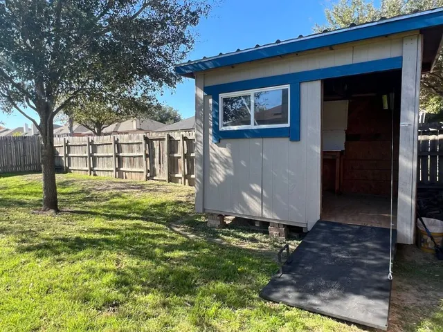 $1,695 | 223 Dana Drive, Hutto, TX 78634