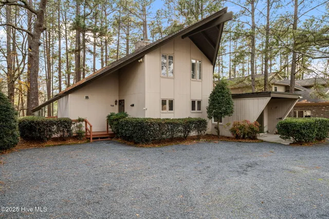 $429,967 | 715 St Andrews Drive, Pinehurst, NC 28374