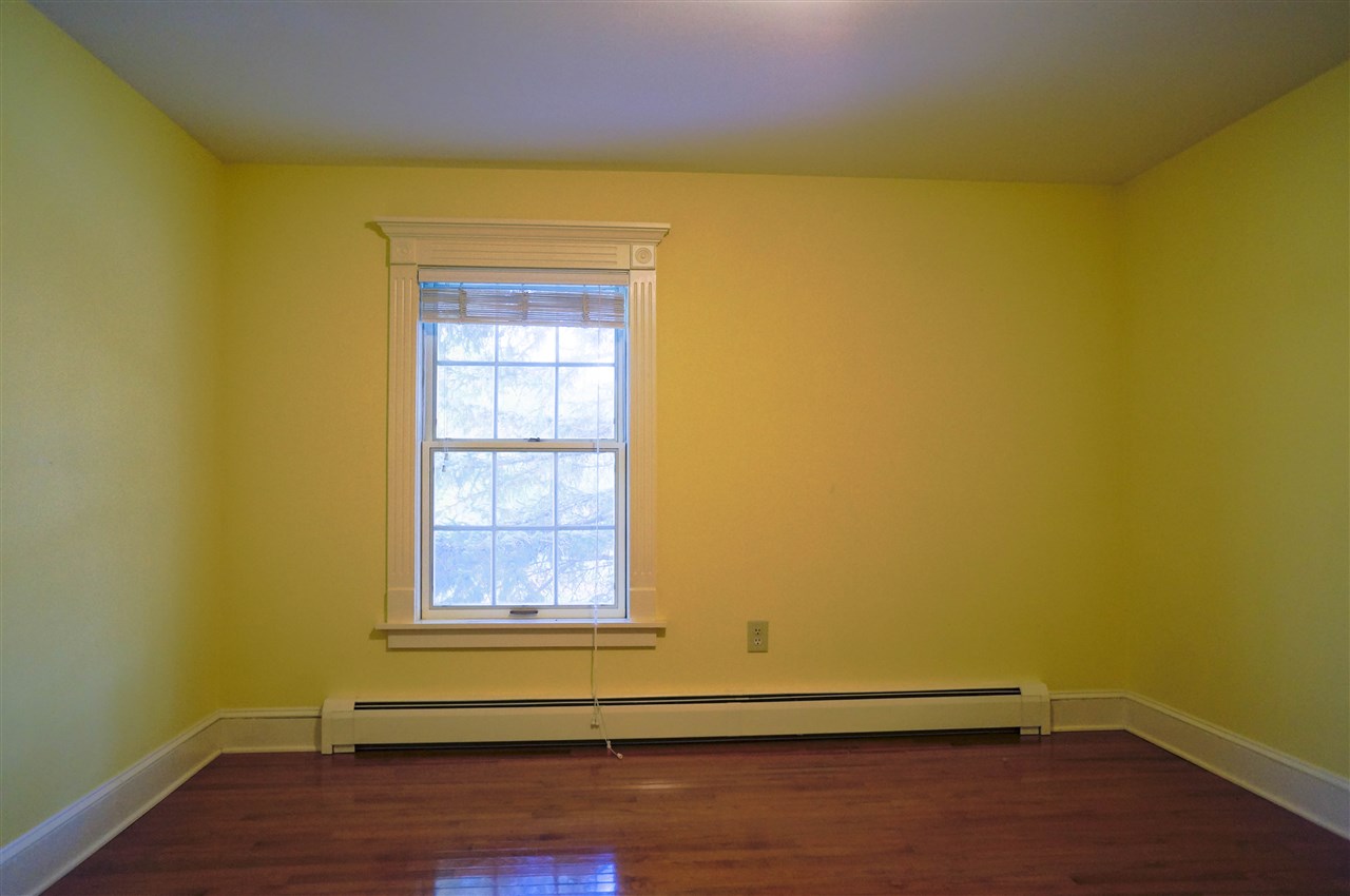1578 Ferry Road Charlotte, VT 05445 - Photo 15 of 27