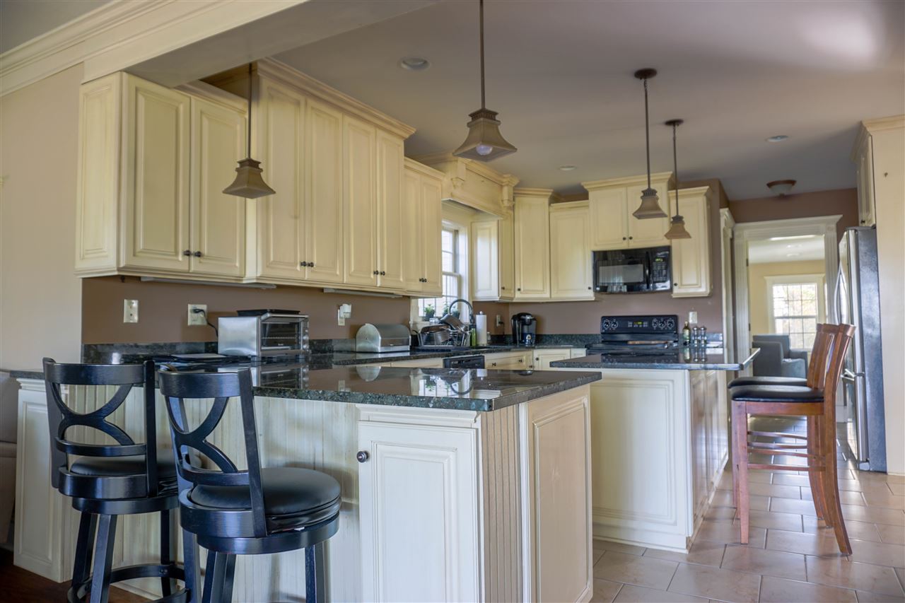 1578 Ferry Road Charlotte, VT 05445 - Photo 4 of 27