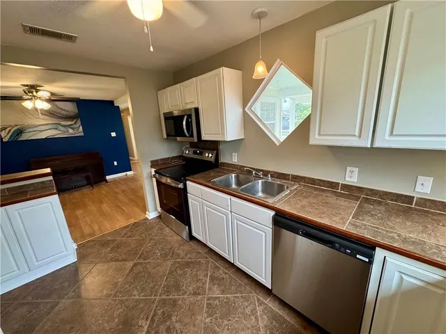 $1,695 | 5111 Piety Drive, New Orleans, LA 70126