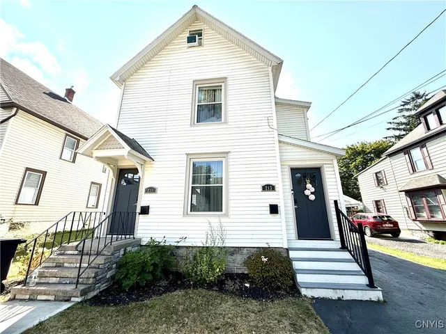 $1,400 | 213 North Seward Avenue, Auburn, NY 13021