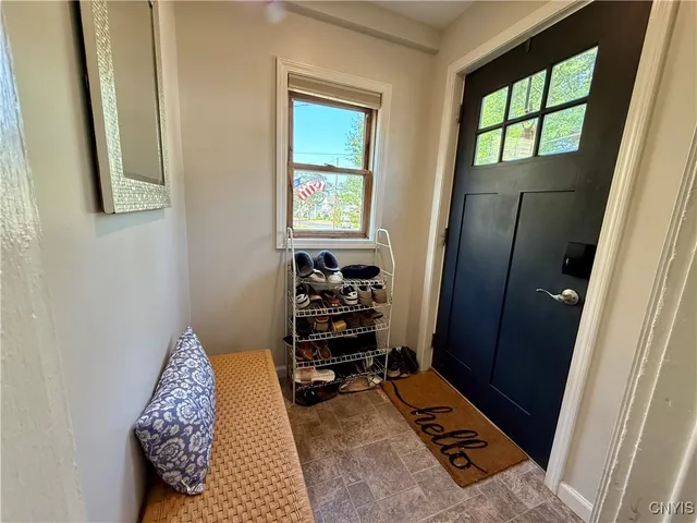 $1,400 | 213 North Seward Avenue, Auburn, NY 13021