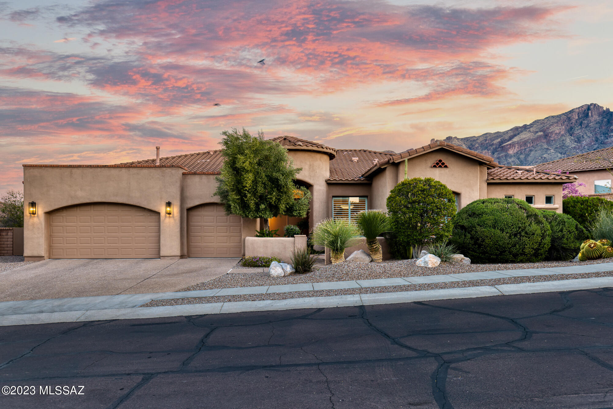 4367 East Pinnacle Ridge Place Tucson, AZ 85718 - Photo 2 of 50