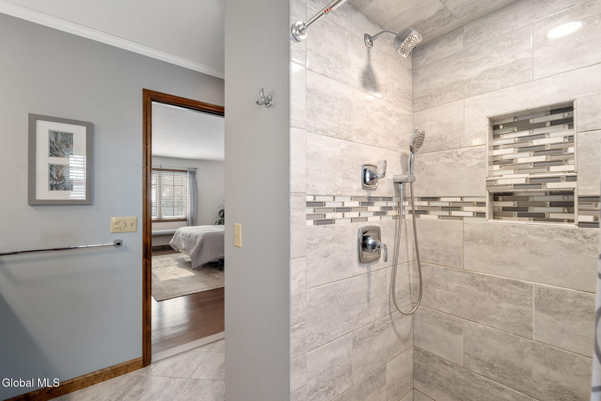 214 Benjamin Street Guilderland, NY 12303 - Photo 36 of 76 38-214BenjaminSt_38