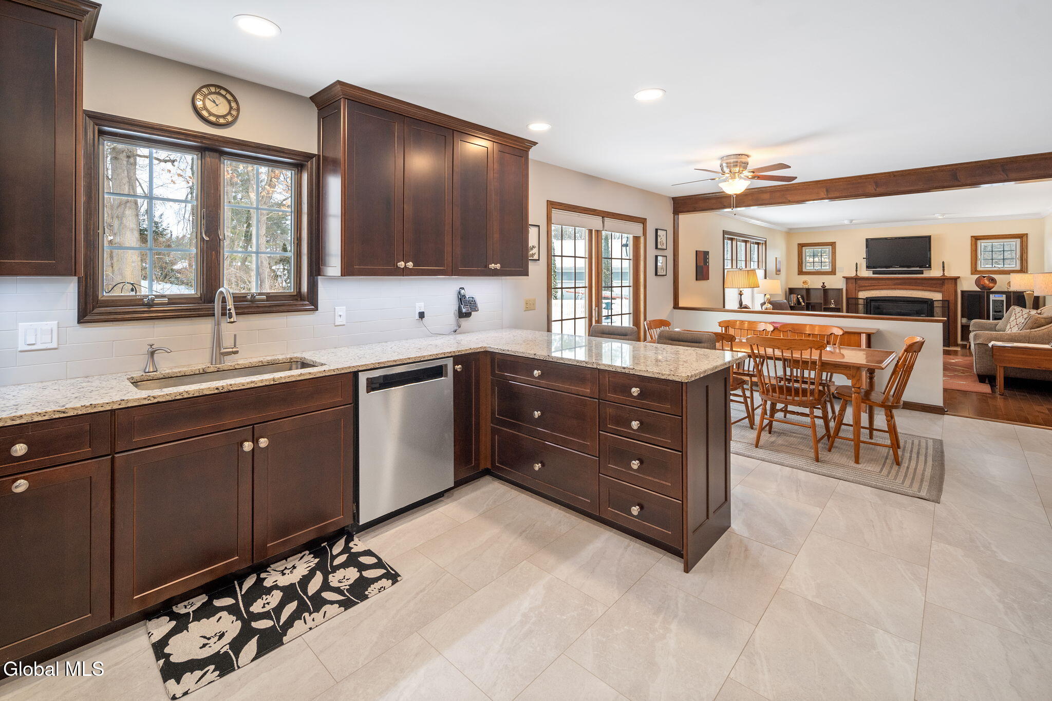 214 Benjamin Street Guilderland, NY 12303 - Photo 10 of 76 16-214BenjaminSt_16