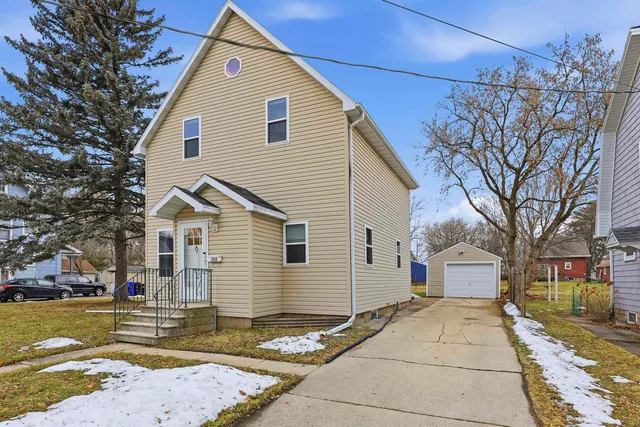 $265,000 | 524 East Mckinley Street, Appleton, WI 54915