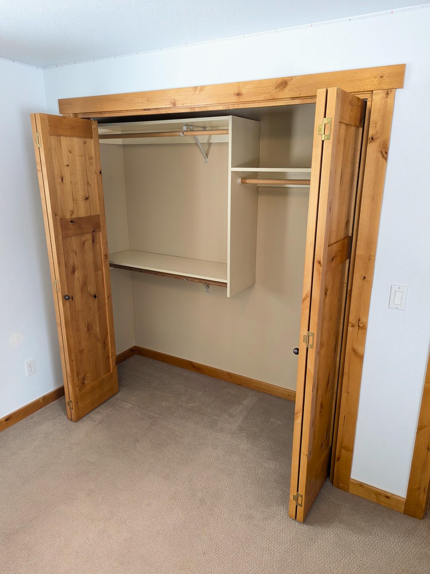 340 North Rope Place Sisters, OR 97759 - Photo 20 of 24 Upstairs Bedroom 1 Closet